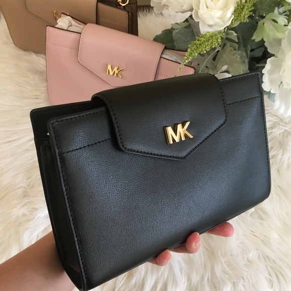 Last one✨Michael Kors large Mott clutch Xbody bag - Picture 2 of 8